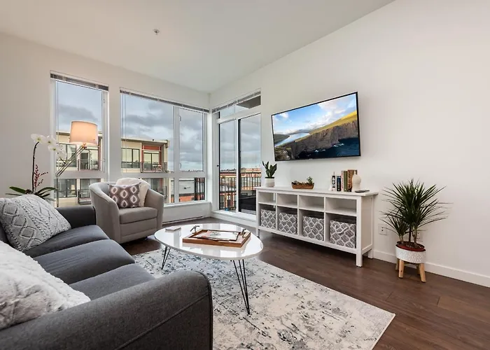 506 Union - Downtown Victoria, Secure Parking Included
